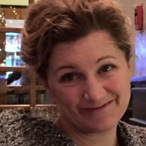 Meet your Posher, Dana